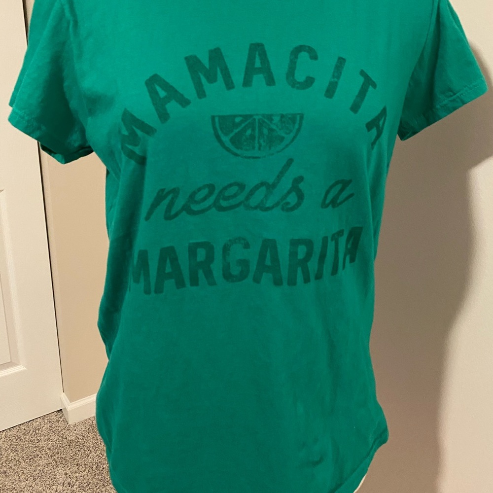 Graphic t-shirt Women’s Medium